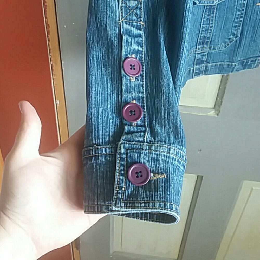 Bailey's Point Denim Jacket - Picture 5 of 8